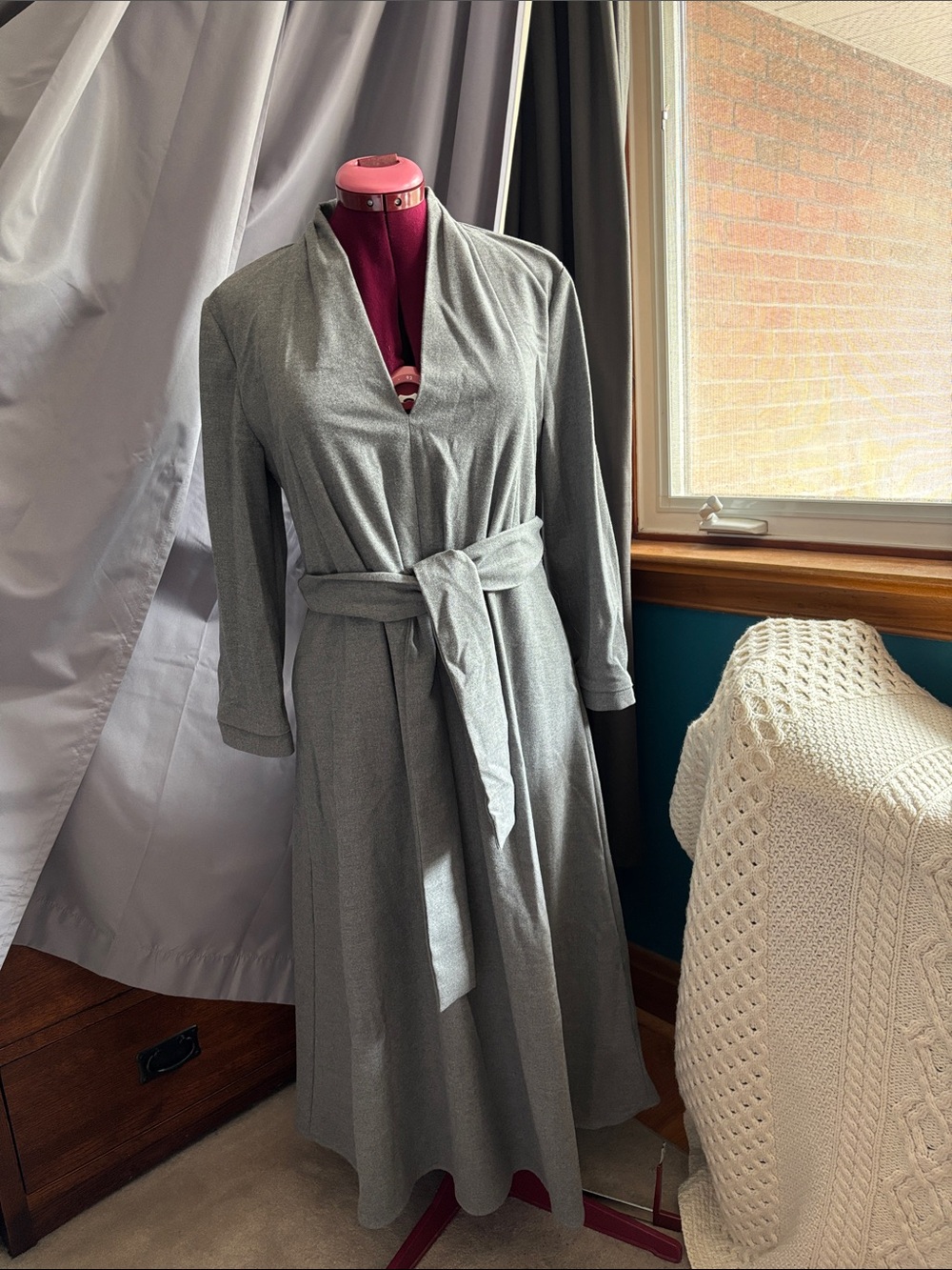Zara V-neck A-line dress with 3/4 sleeve